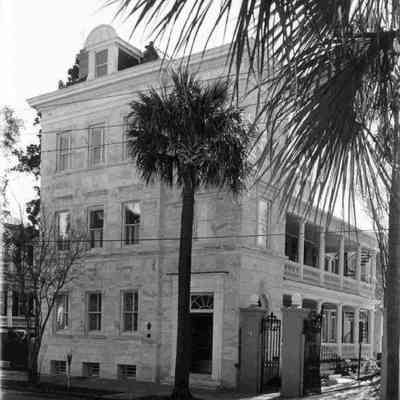 119 Broad Street (Morton Waring House)