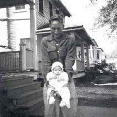 27 Parkwood Avenue, Father and Baby