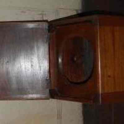 Chamber Pot in Cabinet