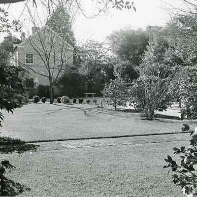 16 Lamboll Street Garden