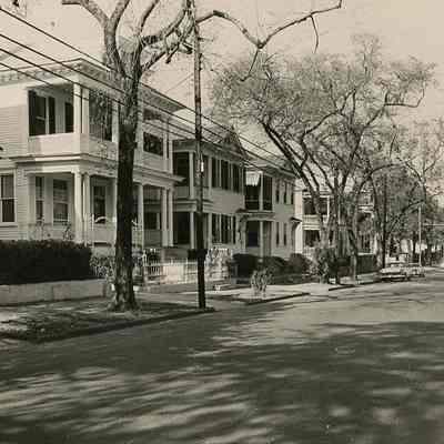Looking East on Charlotte at 28-20 Charlotte Street