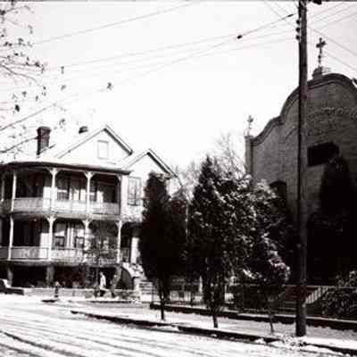 74 Fishburne Street/Advent Church of Charleston (272 St. Philip Street)