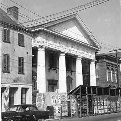 Demolition of First National Bank Building (139 East Bay Street)