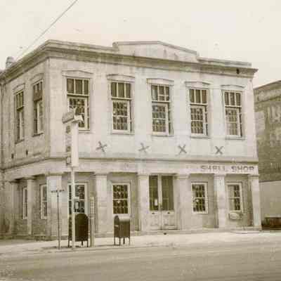 164-166 East Bay Street