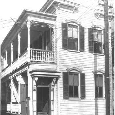 13 Savage Street (Laura Martelle House)