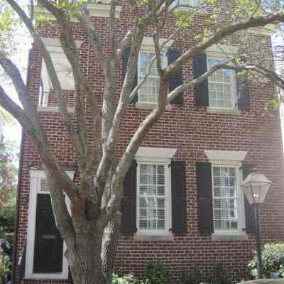 11 Wraggborough Lane