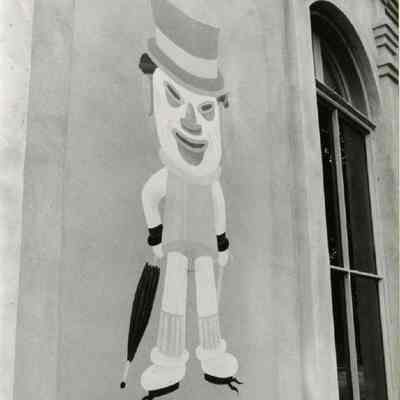 The Hat Man (47 Broad Street)