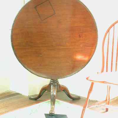 Tilt Top Table