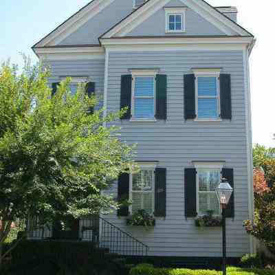 8 Wraggborough Lane