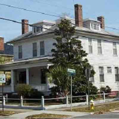 501 Huger Street (2010)