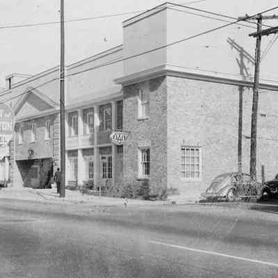 The Heart of Charleston Motor Hotel
