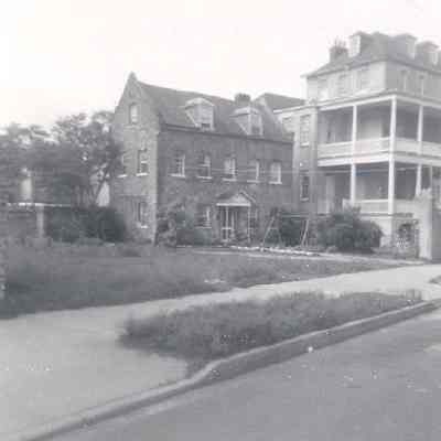 42 Laurens Street