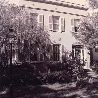 10 Green Street (Gov. William Aiken House)