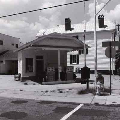 71 King Street (Fort Sumter Filling Station)
