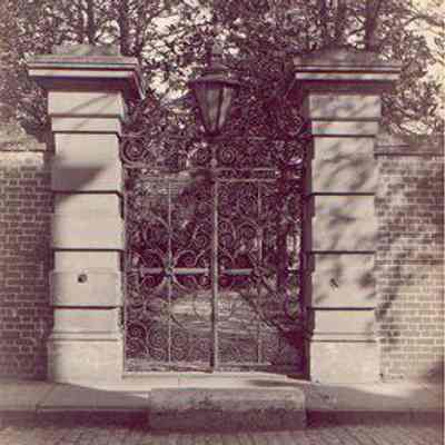 Sword Gate (Simonton Gateway)