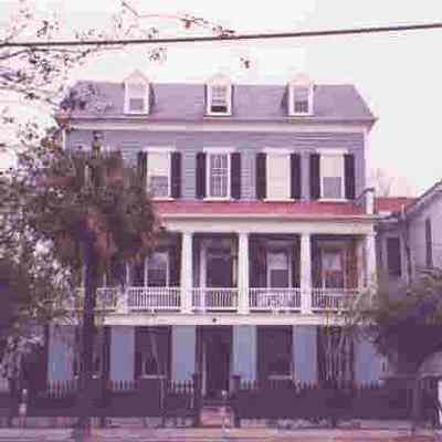 220 Calhoun Street (Burnham Huger House)