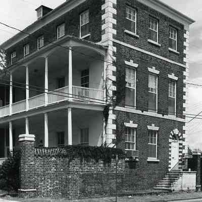 Gadsden-Morris House (329 East Bay Street)