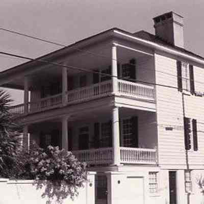 144 Wentworth Street (Fleming-Ross House)