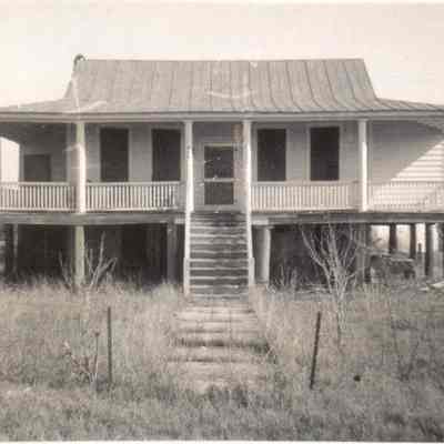Sullivan;s Island, Stations 1 and 3