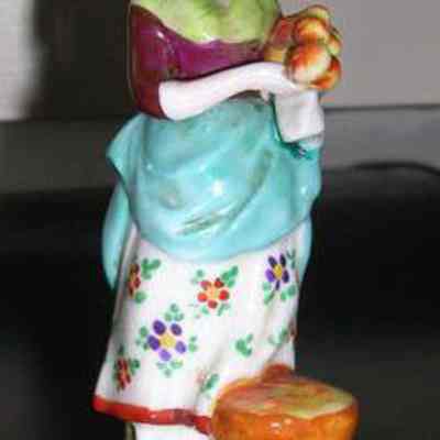 Figurine