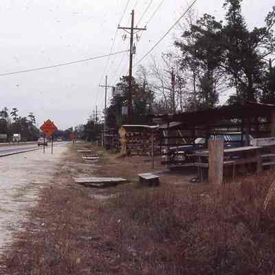 Sweetgrass Basket Stands on Highway 17