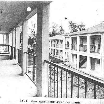172 Coming Street (Do As You Choose Alley)