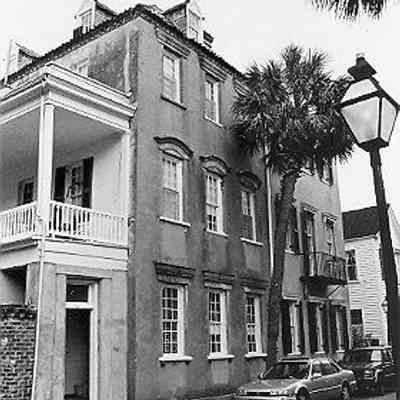44-46 Queen Street (Abraham Sasportas Tenements)