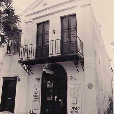 98 Broad Street (Dr. Henry R. Frost's Surgery)