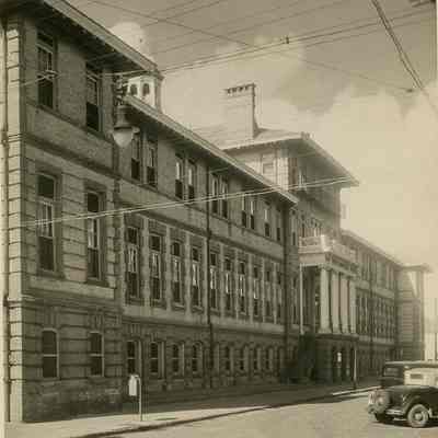 The Old Roper Hospital, Corner of Calhoun and Lucas Streets