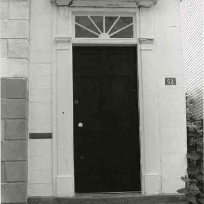 Doorway, 52 Church Street (Charleston Port Society)