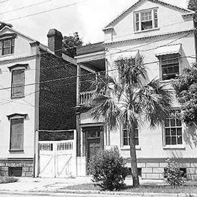 51-53 Elizabeth Street (John P. Daly Houses)