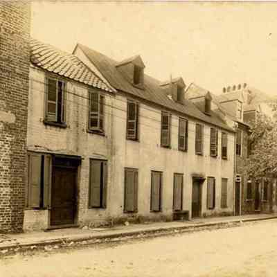 44-38 Tradd Street