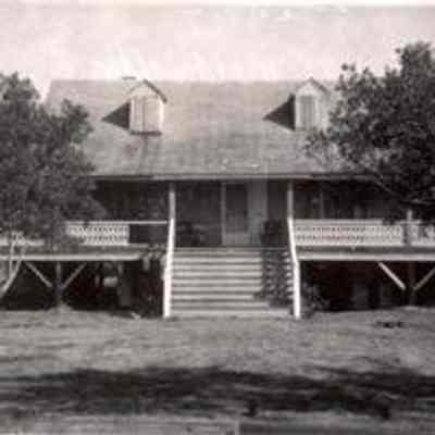 Sullivan's Island, Stations 5 and 9