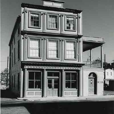 Hahnbaum-Moffett Building After Restoration