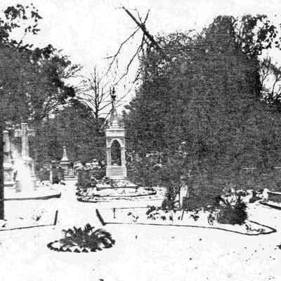 Unitarian Churchyard in Snow