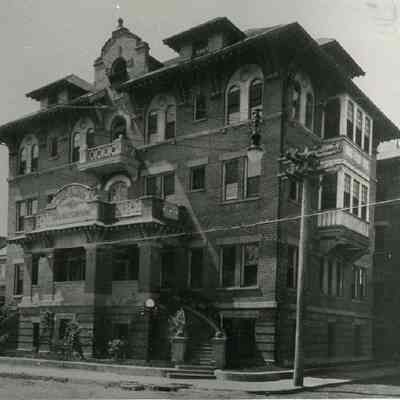 The Baker Sanitorium (55 Ashley Avenue)