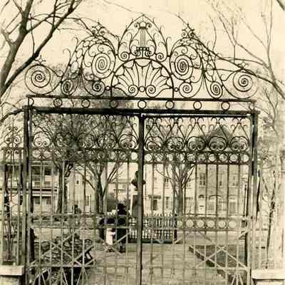 Washington Square Park