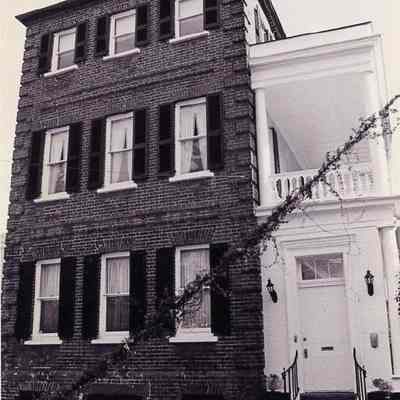 53 Laurens Street