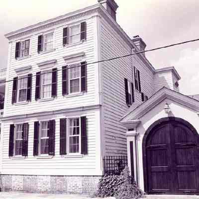 19 King Street (Thomas Lamboll House)