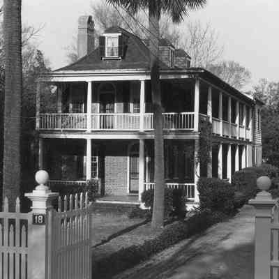 18 Legare Street (George Lusher House)