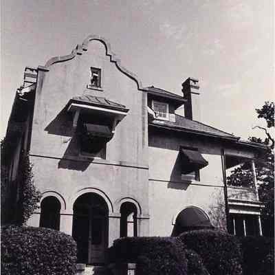 Whaley-Lapham House (34 Legare Street)