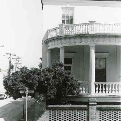 Robert Primerose House (332 East Bay Street)