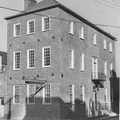 184 East Bay Street (Gaillard-Barker Building)