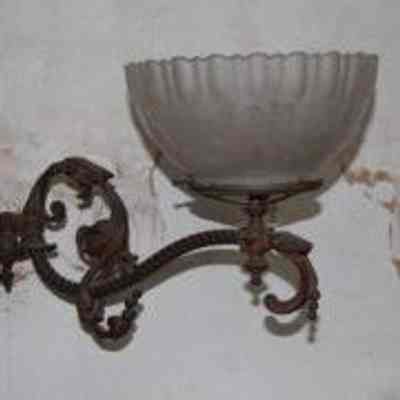 Gas Wall Brackets