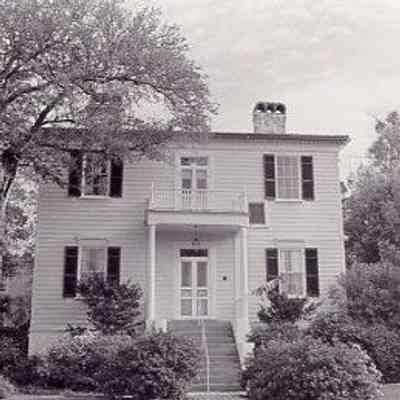 169 Wentworth Street (Corbett-Irving House House)