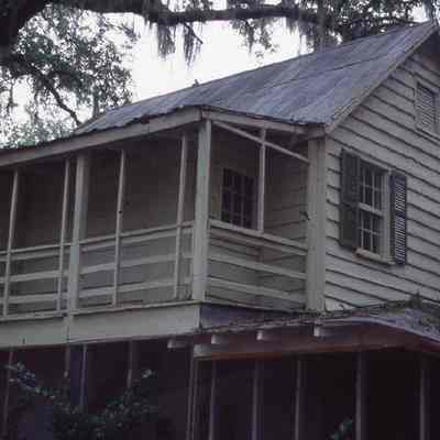 Properties in Edisto Island: Sunnyside and Seaside School