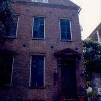 13 Pitt Street