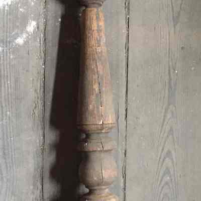 Newel Post