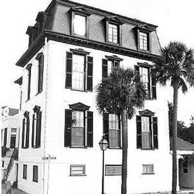 2 Water Street (Nathaniel Ingraham House)