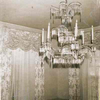 Chandelier, Young-Motte House (30 Meeting Street)